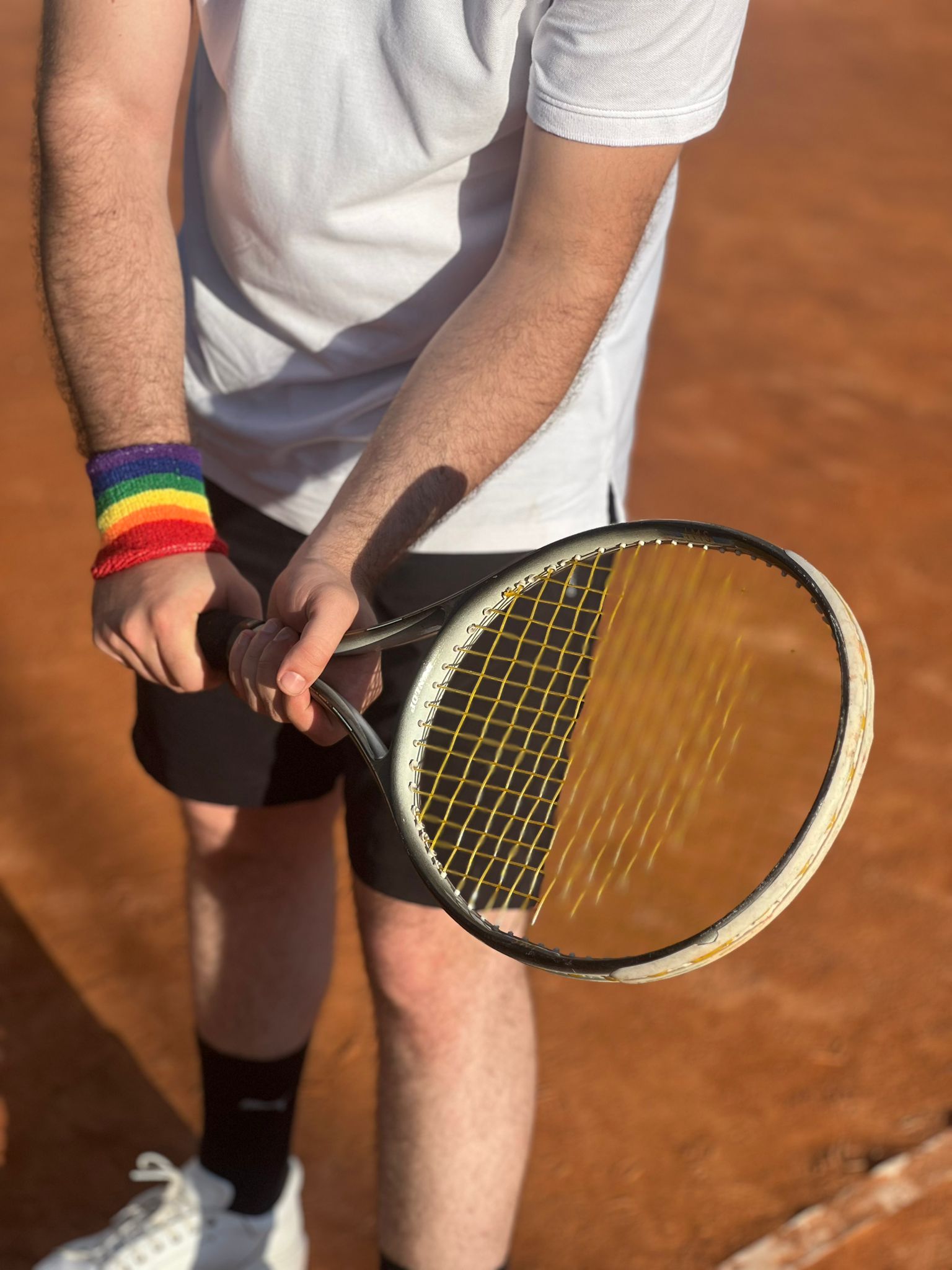 Gli attori di Mare fuori nello spot del Napoli Pride 2024